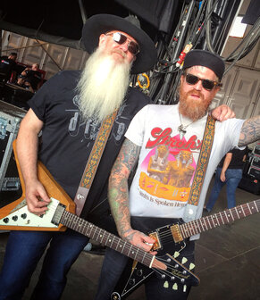 Eagles of Death Metal &amp; Mastodon